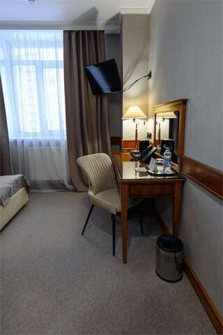 Гостиница Медвежий угол Сургут Стандартный двухместный номер с 1 кроватью или 2 отдельными кроватями-2