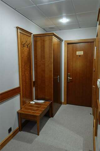 Гостиница Медвежий угол Сургут Небольшой одноместный номер-5