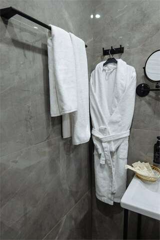 Гостиница Медвежий угол Сургут Улучшенный люкс-13